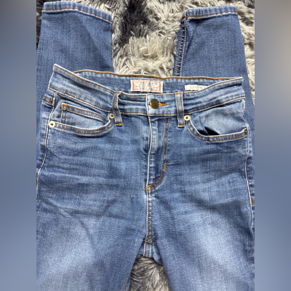 Guess 1981 Jeans - Picture 2 of 4